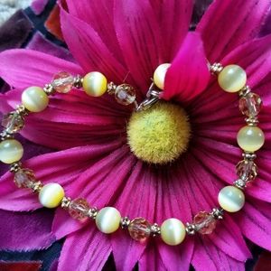 Bracelet Yellow cats eye and crystal beads bracelet beaded